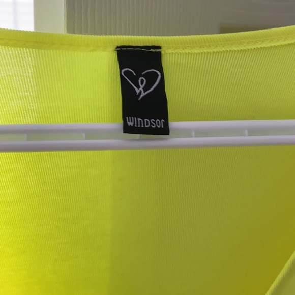 Long sleeve cross tie top - Picture 2 of 2